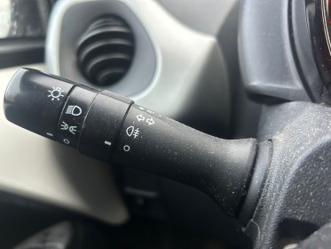 Citroen c1 1.2 essence 82 feel -  peu kilometree - limiteur / regulateur de vitesse occasion simplicicar lagny  simplicicar...