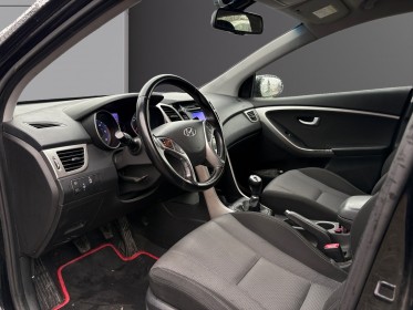 Hyundai i30 sw 1.6 crdi 110 blue drive intuitive / climatisation / radars arriÈres / bluetooth / factures / garantie 12 mois...