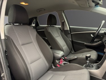 Hyundai i30 sw 1.6 crdi 110 blue drive intuitive / climatisation / radars arriÈres / bluetooth / factures / garantie 12 mois...