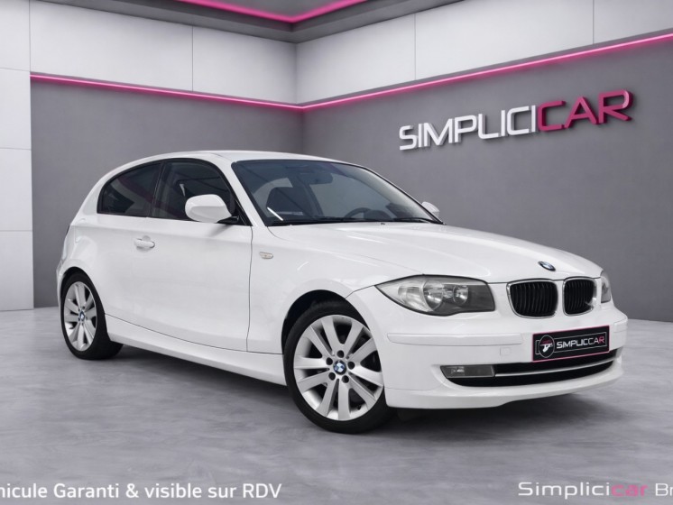 Bmw serie 1 e81 116d 115 ch edition black  white occasion simplicicar brest simplicicar simplicibike france