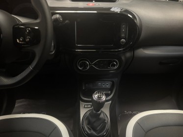 Renault twingo iii sce 65 sl urban night / faible kilometrage/garantie 12 mois occasion simplicicar saint-jean simplicicar...