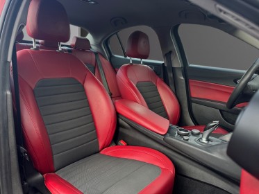 Alfa romeo giulia my19 2.2 160 ch at8 super - distribution à jour occasion simplicicar velay simplicicar simplicibike france