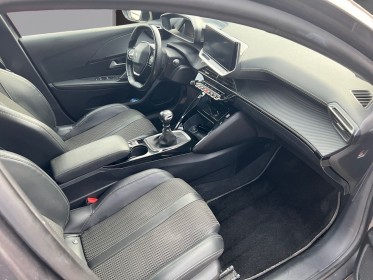 Peugeot 208 puretech 100 ss bvm6 gt line / 1ère main / garantie 12 mois / entretien peugeot / moteur neuf  16000km occasion...