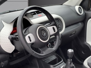 Renault twingo iii sce 65 zen régulateur radar ar bluetooth suivi complet garantie 12 mois occasion simplicicar orleans...