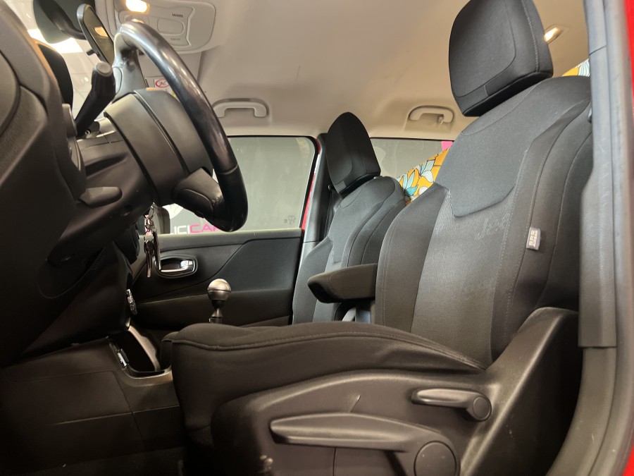 JEEP d'occasion RENEGADE SUV 1.6 E-TORQ 110 LONGITUDE de 2016 Annecy