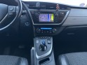 Toyota auris hybride 136h style - siège chauffants - entretien complet toyota occasion simplicicar lagny  simplicicar...