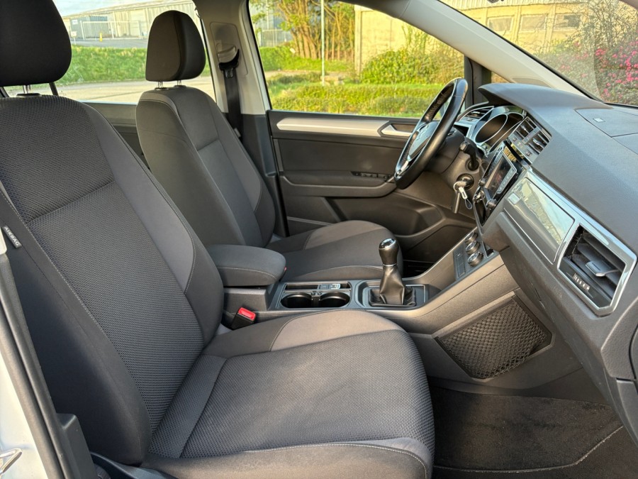 VOLKSWAGEN d'occasion TOURAN 1.6 TDI 115 TRENDLINE 7P de 2017 Brest