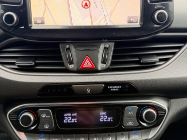 Hyundai i30 sw 1.6 crdi 115 dct-7 business occasion simplicicar toulouse nord simplicicar simplicibike france