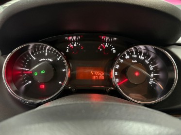 Peugeot 3008 1.6 hdi 16v 112ch fap - garantie 12 mois occasion simplicicar brest simplicicar simplicibike france