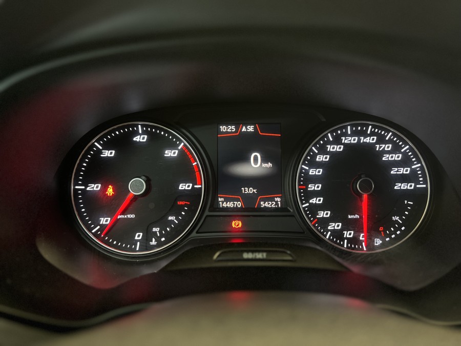 SEAT d'occasion LEON 1.5 TDI 115 STYLE de 2019 Annecy (74)﻿