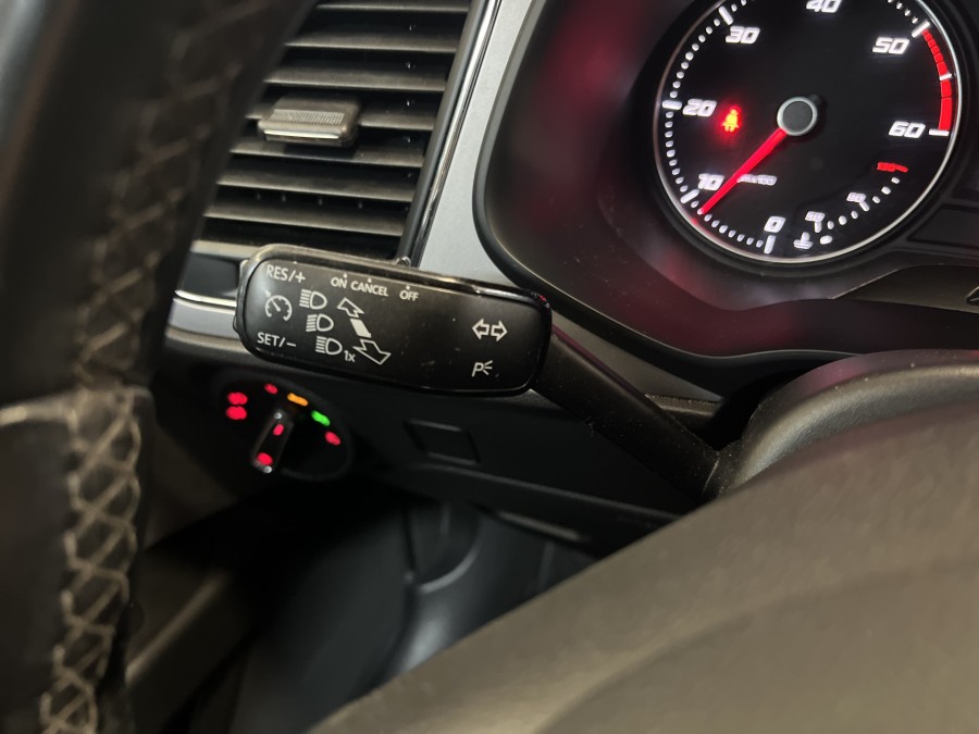 SEAT d'occasion LEON 1.5 TDI 115 STYLE de 2019 Annecy (74)﻿