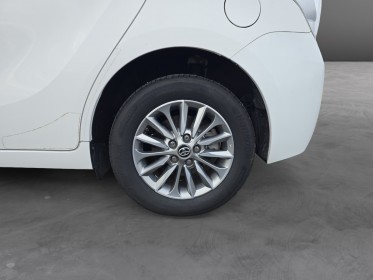 Toyota verso lca 2017 132 ch vvt-i design garantie 12 mois révisée attelage amovible occasion simplicicar vichy simplicicar...