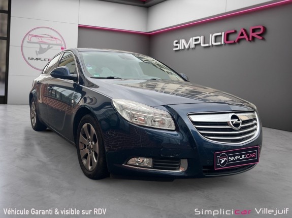 Opel insignia 1.4 turbo - 140 start/stop cosmo, verouillage centralisé, volant cuir, garantie 12 mois occasion simplicicar...