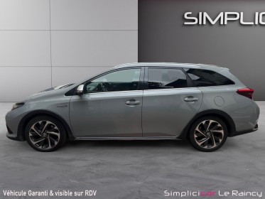 Toyota auris touring sports my17 hybride 136h design gris nardo camera de recul attelage sièges chauffant entretien...