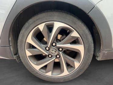 Toyota auris touring sports my17 hybride 136h design gris nardo camera de recul attelage sièges chauffant entretien...