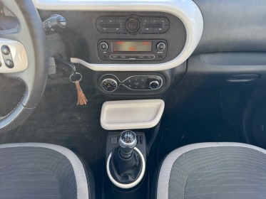 Renault twingo iii 0.9 tce 90 energy limited clim auto régulateur de vitesse suivi complet garantie 12 mois occasion...
