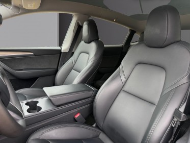 Tesla model y standard rwd sièges chauffants volant chauffant garantie constructeur occasion simplicicar dijon simplicicar...