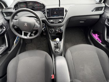 Peugeot 208 business luehdi 100ch ss bvm6 active business  applecarplay  radar de recul  garantie 12 mois occasion...