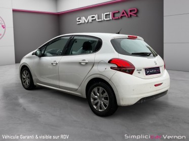 Peugeot 208 business luehdi 100ch ss bvm6 active business  applecarplay  radar de recul  garantie 12 mois occasion...
