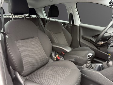 Peugeot 208 business luehdi 100ch ss bvm6 active business  applecarplay  radar de recul  garantie 12 mois occasion...