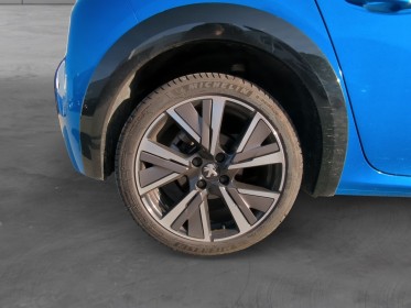 Peugeot 208 puretech 100 ss eat8 gt line régulateur de vitesse commandes au volant garantie 12 mois occasion simplicicar...