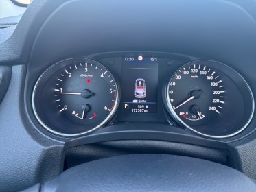 Nissan qashqai 2019 1.5 dci 115 dct n connecta camera 360 toit pano carplay entretien complet nissan garantie 12 mois...