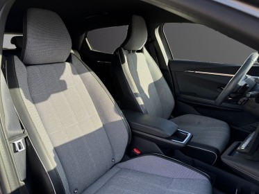 Renault mégane e-tech ev60 220 techno carplay sièges chauffants caméra ar suivi complet garantie 12 mois occasion...