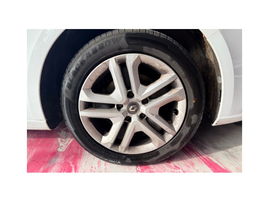 RENAULT d'occasion MEGANE TCE 130 LIMITED de 2018 Annecy (74)﻿