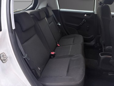 Peugeot 208 affaire 1.6 bluehdi 100 bvm5 premium pack occasion simplicicar lyon nord simplicicar simplicibike france