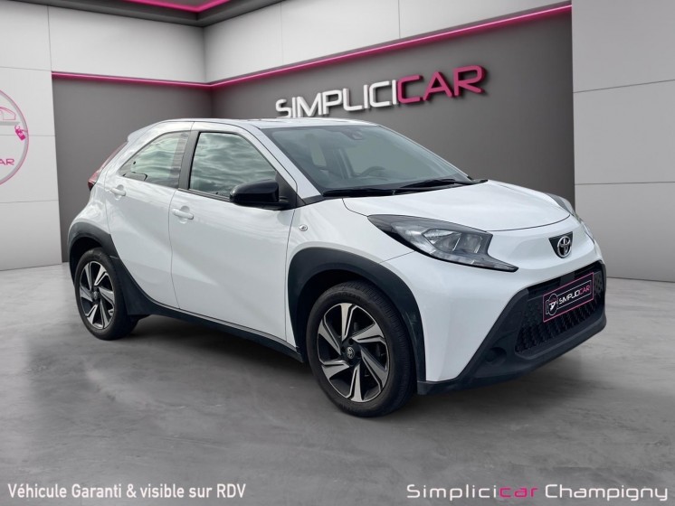 Toyota aygo x my23 1.0 vvt-i 72 s-cvt dynamic boite automatique - faible kilometrage-carplay-camera de recul occasion...