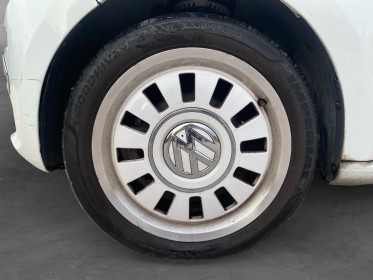Volkswagen up up 1.0 75 white up! / courroie de distribution neuve / garantie 12 mois occasion simplicicar toulon ouest...