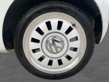 Volkswagen up up 1.0 75 white up! / courroie de distribution neuve / garantie 12 mois occasion simplicicar toulon ouest...