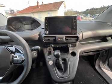 Peugeot partner 1.5 bluehdi 130 ss 950kg premium 3pl 2022 occasion simplicicar limoges  simplicicar simplicibike france