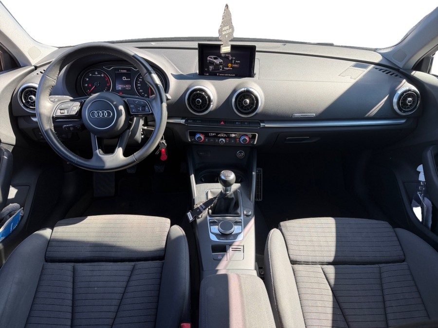 AUDI d'occasion A3 35 TFSI 150 BUSINESS EXECUTIVE de 2019 Abbeville
