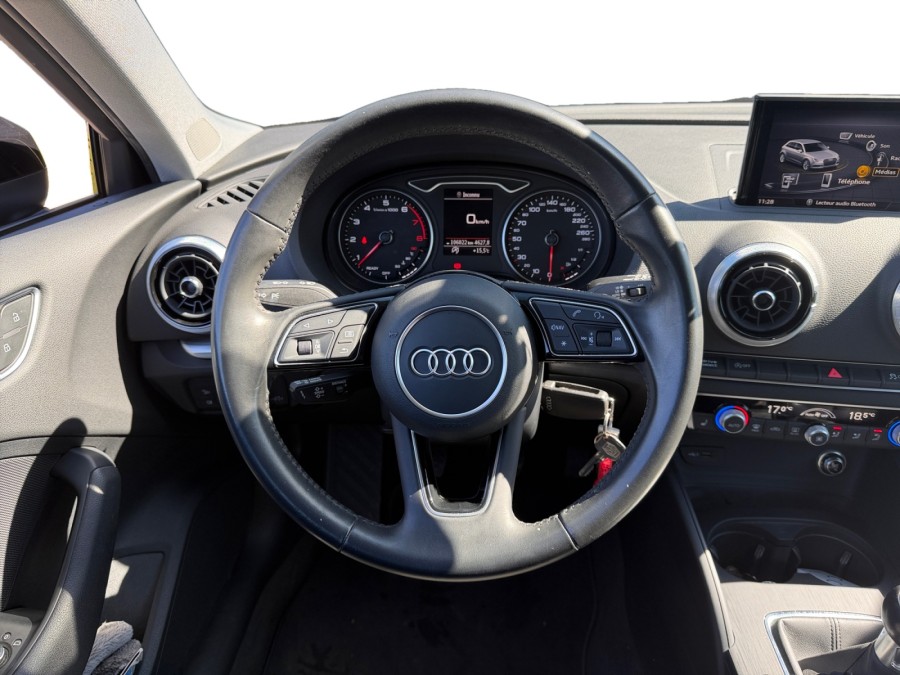 AUDI d'occasion A3 35 TFSI 150 BUSINESS EXECUTIVE de 2019 Abbeville