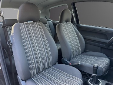 Volkswagen fox 1.4 75 trend - climatisation - vitre av électrique - 4 pneus neuf - similaire polo / c3 / clio occasion...