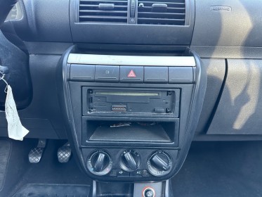 Volkswagen fox 1.4 75 trend - climatisation - vitre av électrique - 4 pneus neuf - similaire polo / c3 / clio occasion...