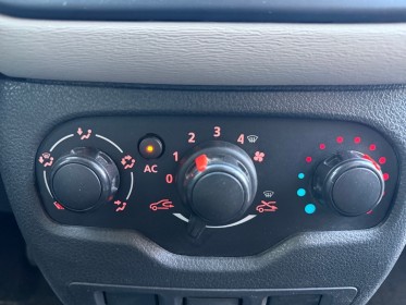 Dacia dokker 1.5 dci 90cv/distribution ok/aménagement en bois/radars de recul/gps/garantie 12 mois occasion simplicicar...