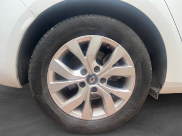 Renault megane iv estate e-tech plug-in hybride 160 - 21n business bon état garantie 12 mois occasion simplicicar le raincy...