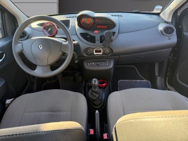 Renault twingo ii 1.2 lev 16v 75 eco2 trend climatisation vitres Électriques autoradio garantie 12 mois occasion simplicicar...
