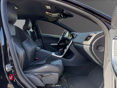 Volvo v60 r-design d3 2.0 150ch geartronic 6 - radar ar occasion simplicicar rennes simplicicar simplicibike france