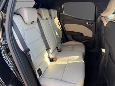 Renault clio v blue dci 115 initiale paris  enceinte bose, caméra 360, carplay, volant chauffant, siège chauffant ...