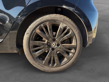 Renault clio v blue dci 115 initiale paris  enceinte bose, caméra 360, carplay, volant chauffant, siège chauffant ...