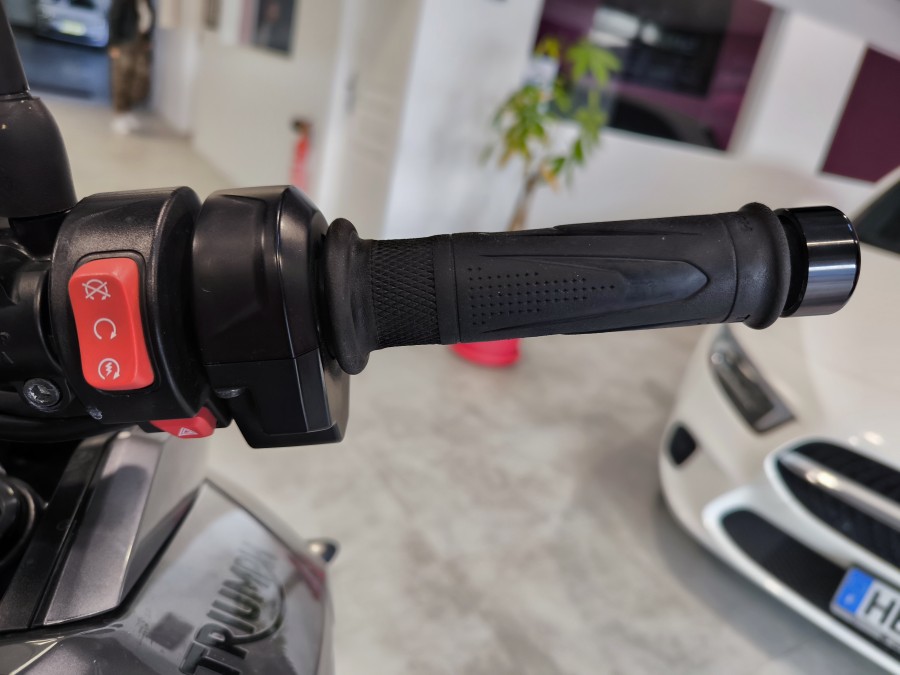 TRIUMPH d'occasion TIGER SPT 660 de 2022 St Jean du Cardonnay (76)﻿