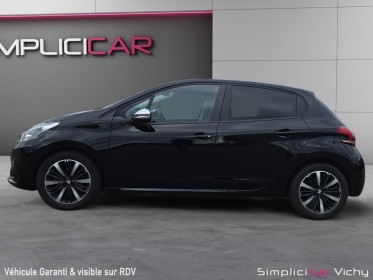 Peugeot 208 hdi 100 ch ss bvm5 signature révisée garantie 12 mois attelage occasion simplicicar vichy simplicicar...
