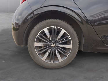 Peugeot 208 hdi 100 ch ss bvm5 signature révisée garantie 12 mois attelage occasion simplicicar vichy simplicicar...