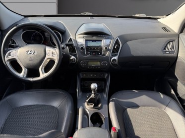 Hyundai ix35 1.7 crdi 115 2wd panoramic sunsation keyless bluetooth toit ouvrant panoramique garantie 12 mois occasion...
