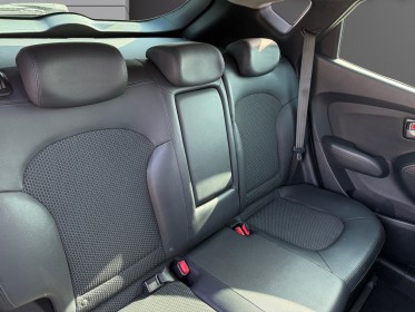 Hyundai ix35 1.7 crdi 115 2wd panoramic sunsation keyless bluetooth toit ouvrant panoramique garantie 12 mois occasion...