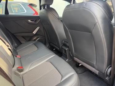 Audi q2 q2 35 tdi 150 s tronic 7 s line hayon électrique sièges chauffants 1ere main entretiens audi tva récupérable......