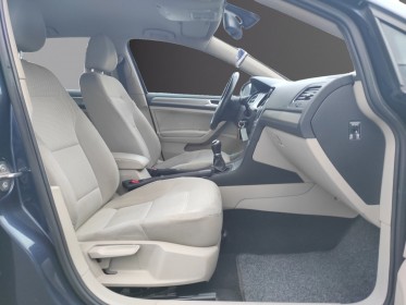 Volkswagen golf business 1.6 tdi 110 bluemotion technology confortline business - garantie 12 mois occasion simplicicar reims...